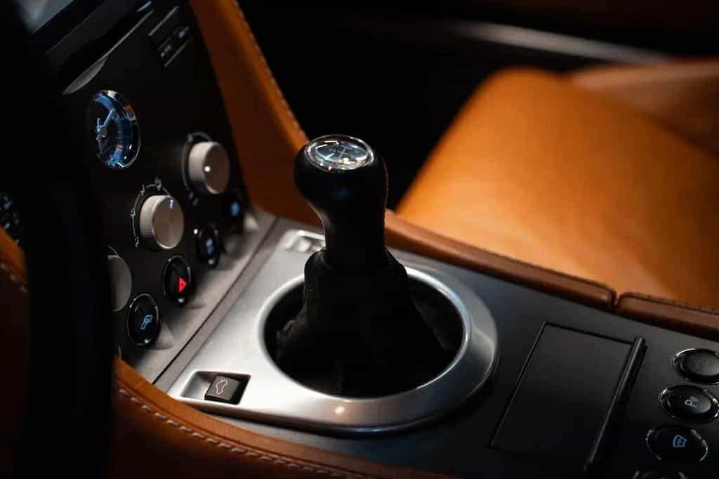Aston Martin V8 Vantage 4.3l 06/2006-photo-22