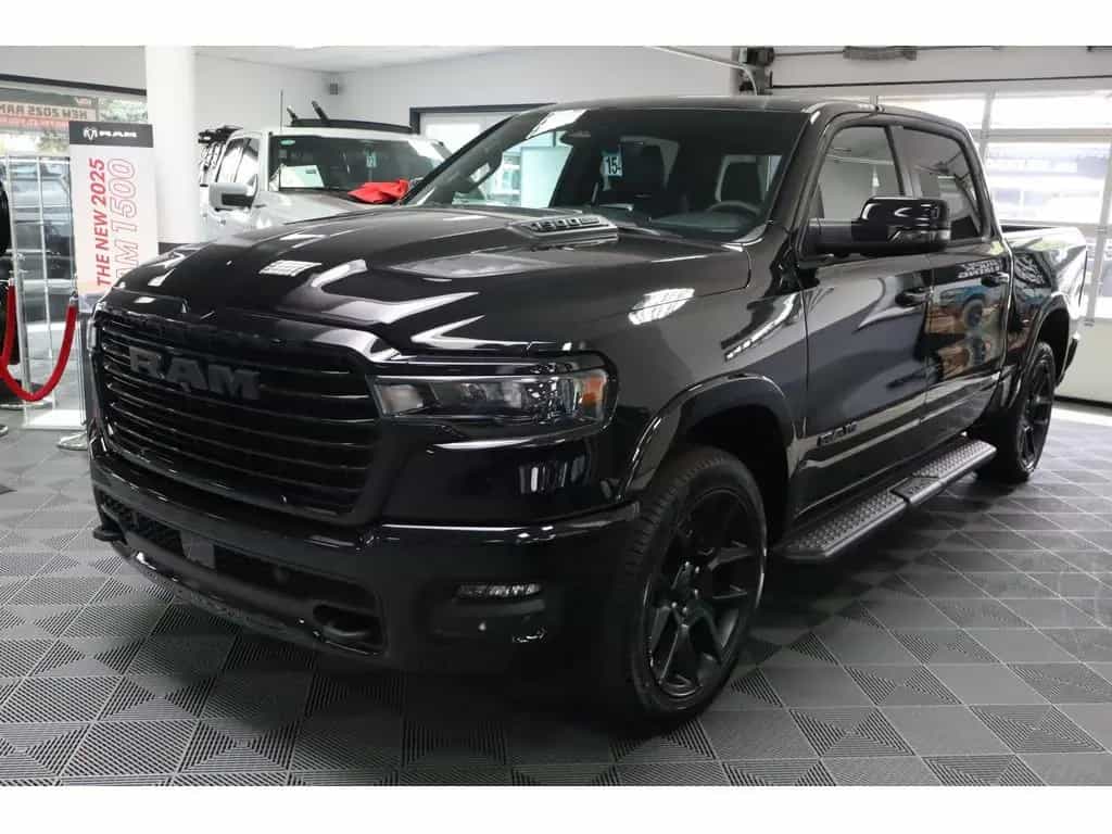 Dodge Ram 1500 Laramie Night ACC SITZBELÜFTUNG PANO null-photo-0