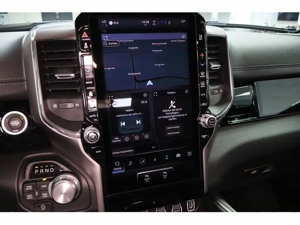 Dodge Ram 1500 Laramie Night ACC SITZBELÜFTUNG PANO null-photo-18