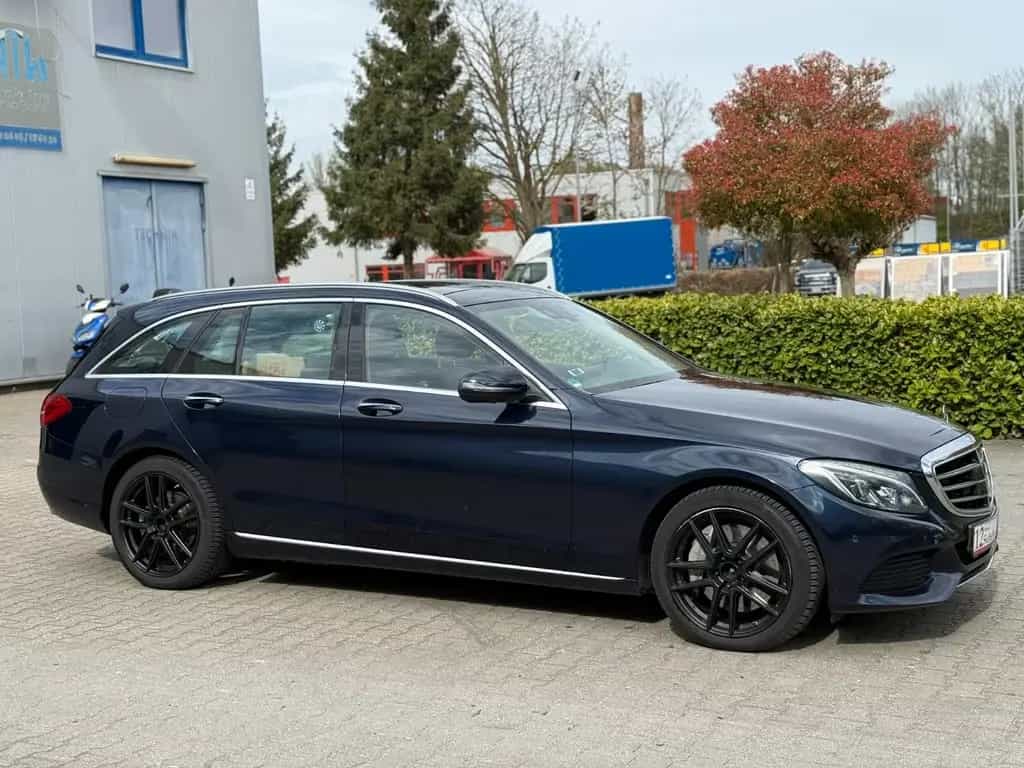 Mercedes-Benz C-Class 400 T 4Matic AIRMATIC*Pano*Burmester*S.heizung 09/2015-photo-0