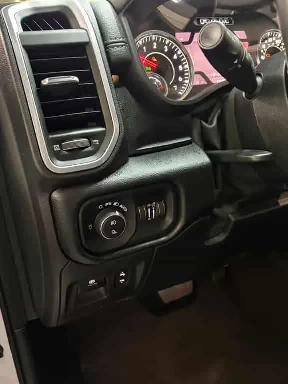Dodge RAM 1500 Laramie Crew Cab 4x4 Kamera Leder LED 07/2020-photo-10