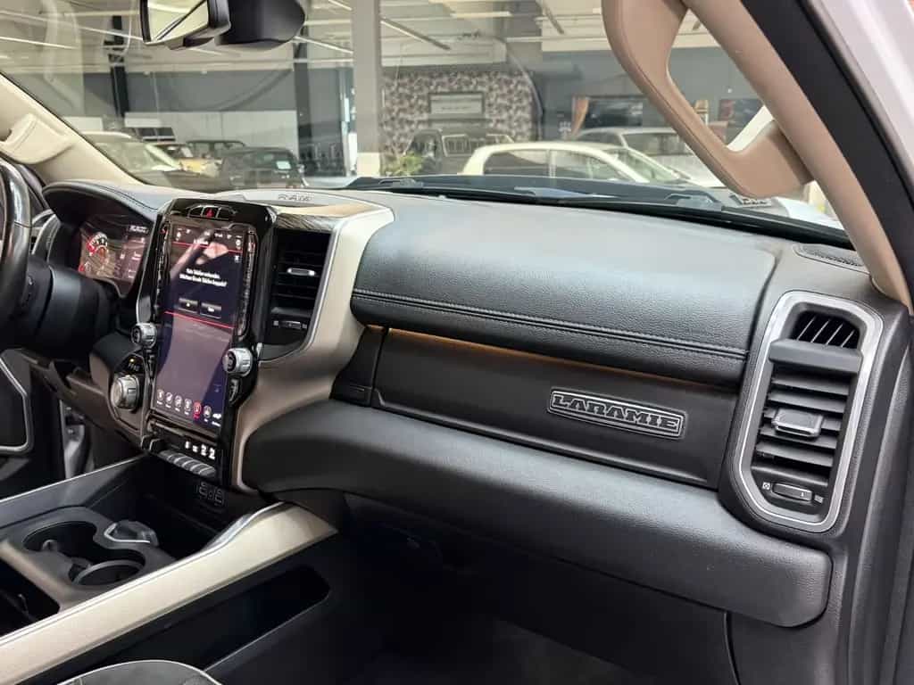 Dodge RAM 1500 Laramie Crew Cab 4x4 Kamera Leder LED 07/2020-photo-14