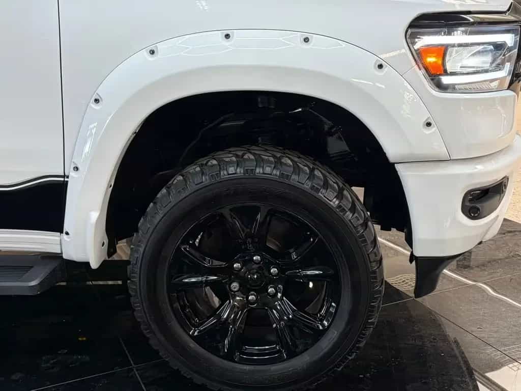 Dodge RAM 1500 Laramie Crew Cab 4x4 Kamera Leder LED 07/2020-photo-4