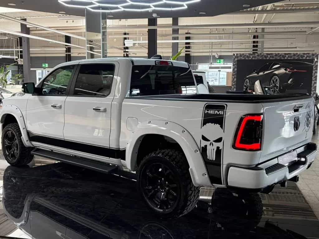 Dodge RAM 1500 Laramie Crew Cab 4x4 Kamera Leder LED 07/2020-photo-45