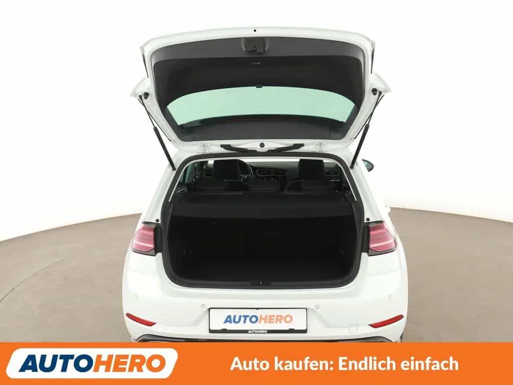 Volkswagen Golf VII 1.5 TSI ACT Highline BMT Aut.*NAVI*LED* 11/2019-photo-16