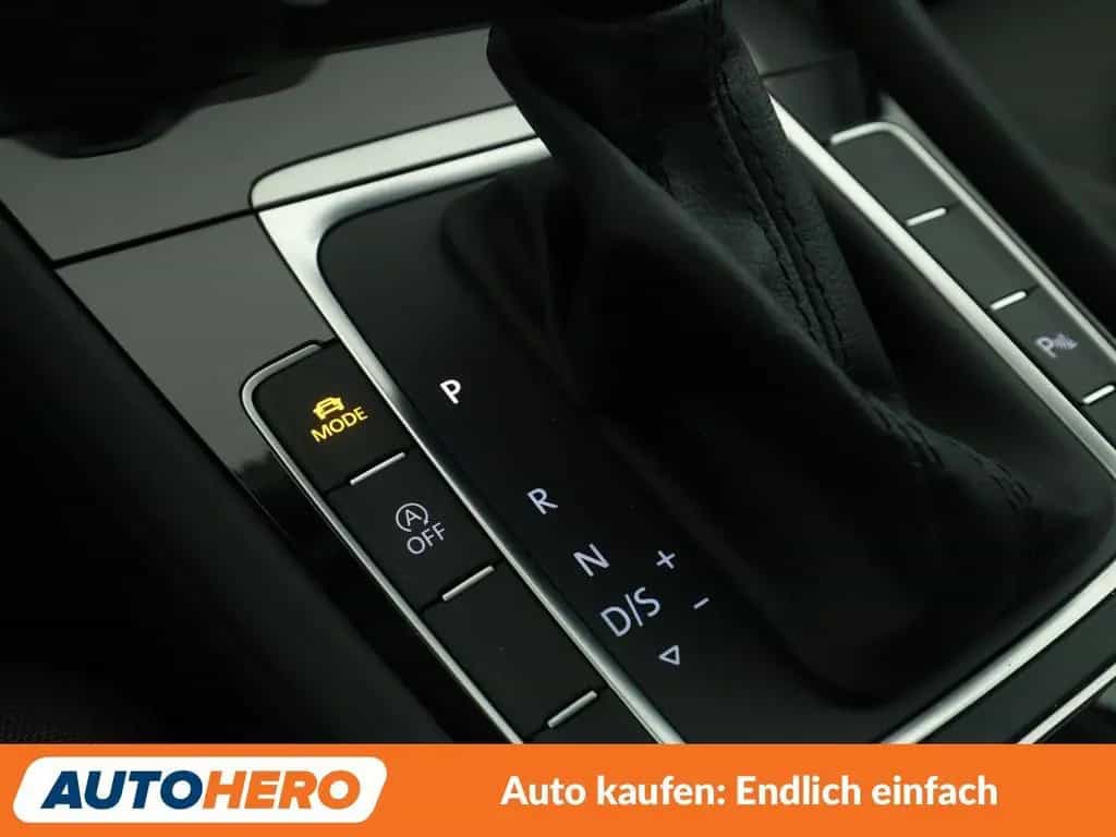 Volkswagen Golf VII 1.5 TSI ACT Highline BMT Aut.*NAVI*LED* 11/2019-photo-22