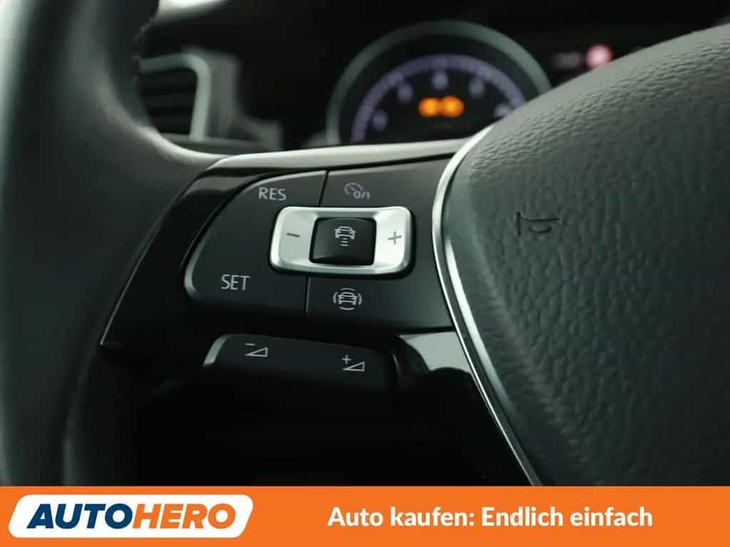 Volkswagen Golf VII 1.5 TSI ACT Highline BMT Aut.*NAVI*LED* 11/2019-photo-27