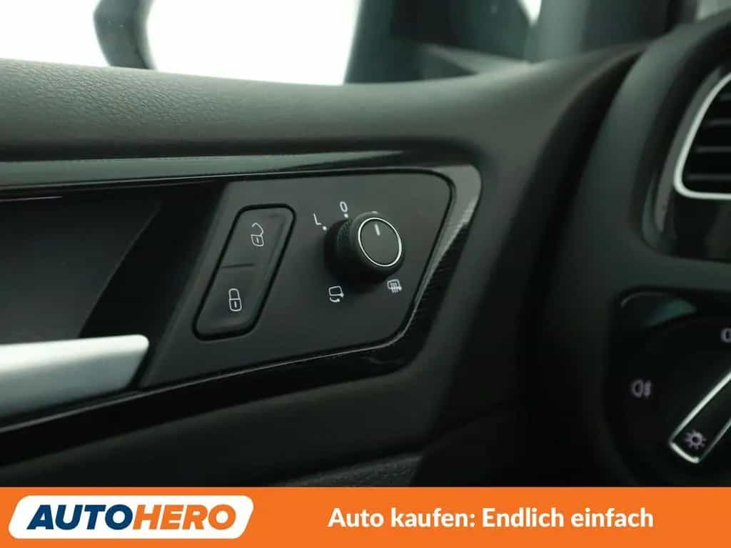 Volkswagen Golf VII 1.5 TSI ACT Highline BMT Aut.*NAVI*LED* 11/2019-photo-28