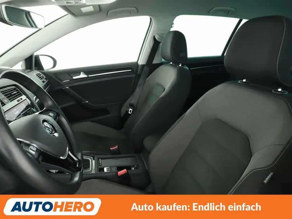 Volkswagen Golf VII 1.5 TSI ACT Highline BMT Aut.*NAVI*LED* 11/2019-photo-9