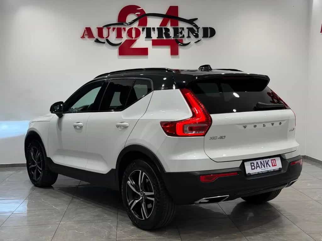 Volvo XC40 R Design AWD 1.HAND PANO+KAMERA+LED+AHK 05/2018-photo-10
