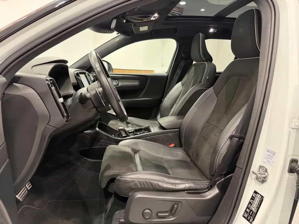 Volvo XC40 R Design AWD 1.HAND PANO+KAMERA+LED+AHK 05/2018-photo-13