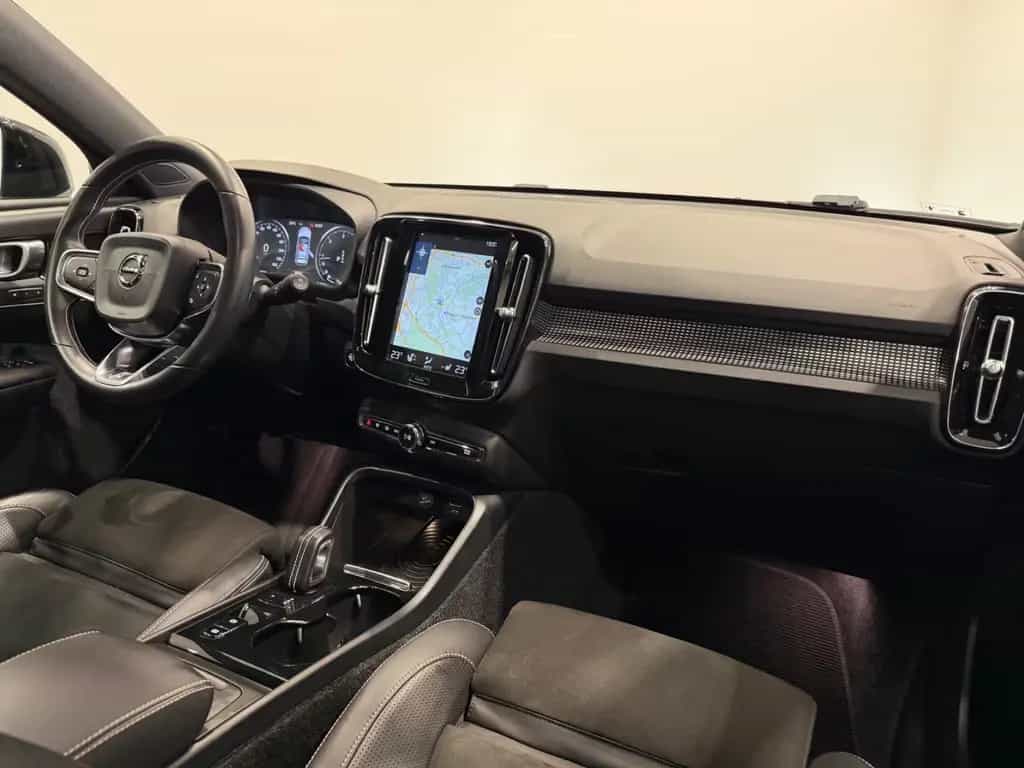 Volvo XC40 R Design AWD 1.HAND PANO+KAMERA+LED+AHK 05/2018-photo-20