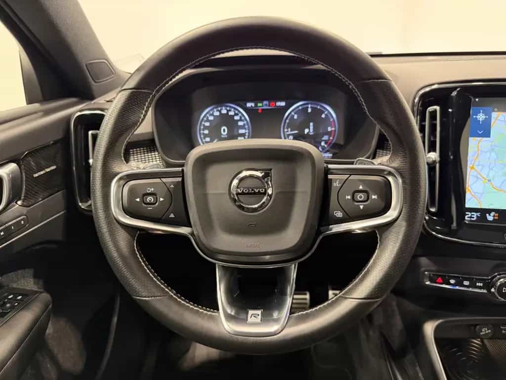 Volvo XC40 R Design AWD 1.HAND PANO+KAMERA+LED+AHK 05/2018-photo-24