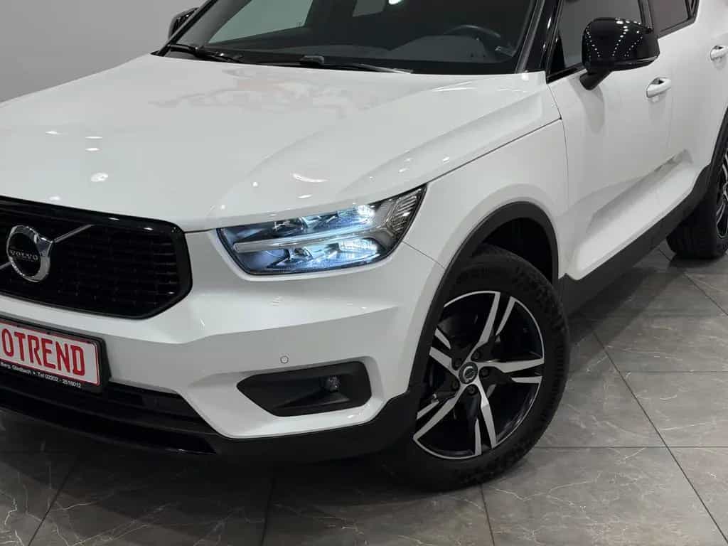 Volvo XC40 R Design AWD 1.HAND PANO+KAMERA+LED+AHK 05/2018-photo-4