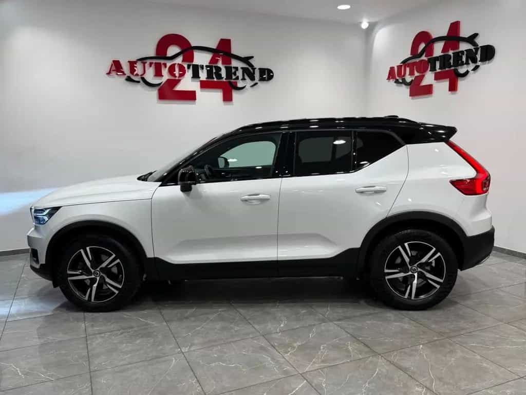 Volvo XC40 R Design AWD 1.HAND PANO+KAMERA+LED+AHK 05/2018-photo-8