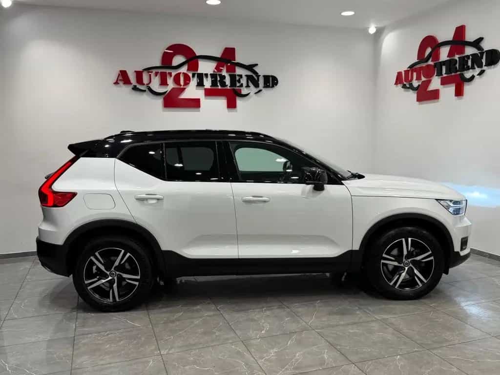 Volvo XC40 R Design AWD 1.HAND PANO+KAMERA+LED+AHK 05/2018-photo-9