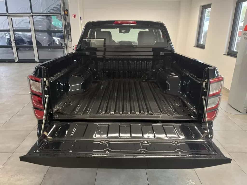 Isuzu D-Max 1.9L DoubleCab 4x4 LSE V-Cross LED ACC PDC 03/2026-photo-5