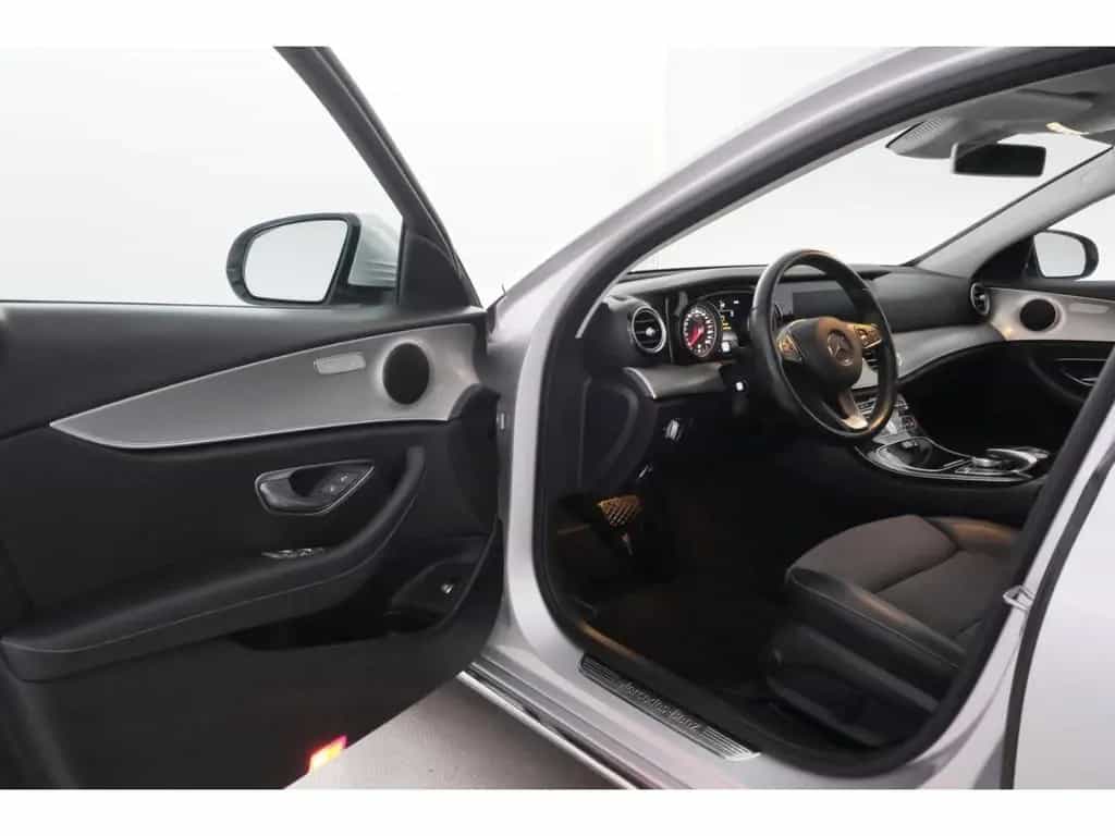 Mercedes-Benz E-Class 200 9G-tronic Avantgarde+LED+NAVI+KAMERA+SHZ 08/2017-photo-15