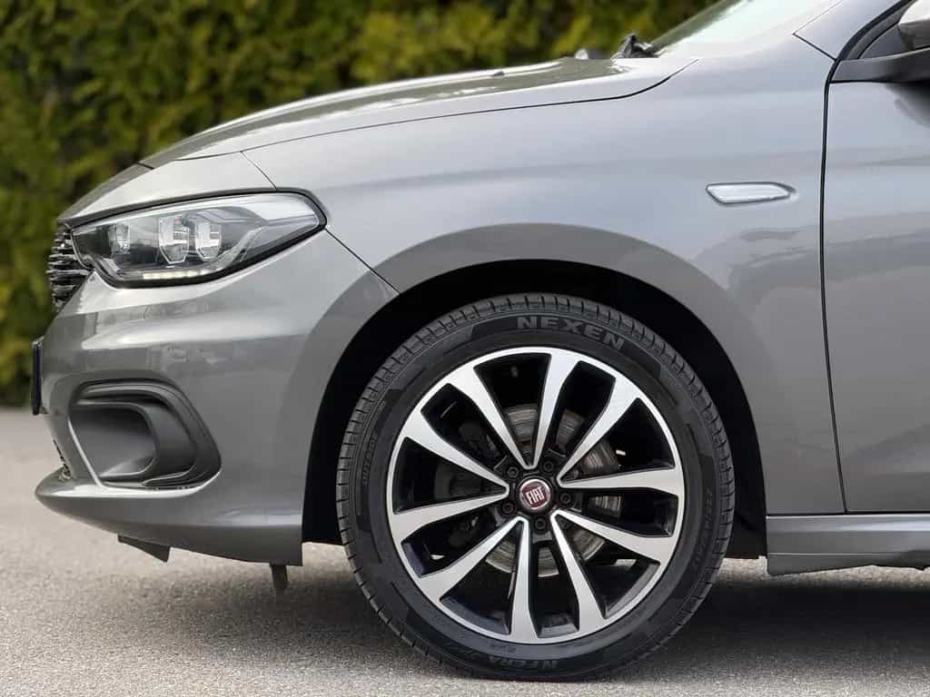Fiat Tipo 1.4 Lounge *SHZ*MFL*LED*BLUETOOTH* 09/2019-photo-16