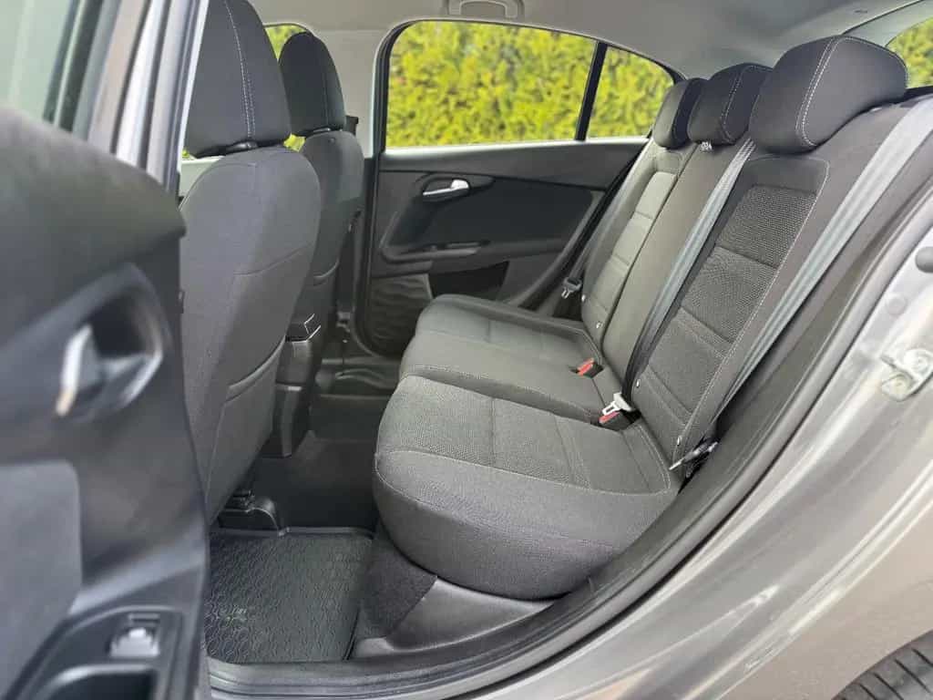 Fiat Tipo 1.4 Lounge *SHZ*MFL*LED*BLUETOOTH* 09/2019-photo-26