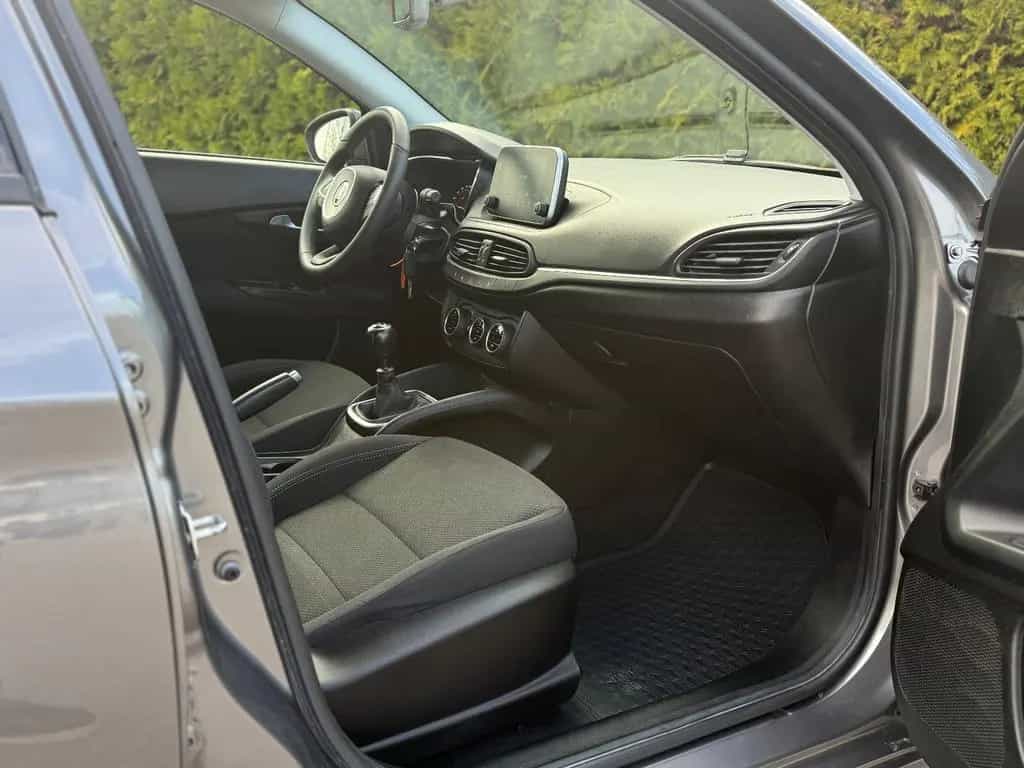 Fiat Tipo 1.4 Lounge *SHZ*MFL*LED*BLUETOOTH* 09/2019-photo-27