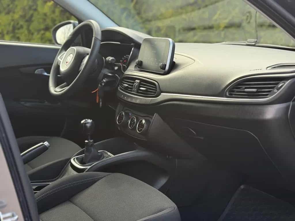 Fiat Tipo 1.4 Lounge *SHZ*MFL*LED*BLUETOOTH* 09/2019-photo-28