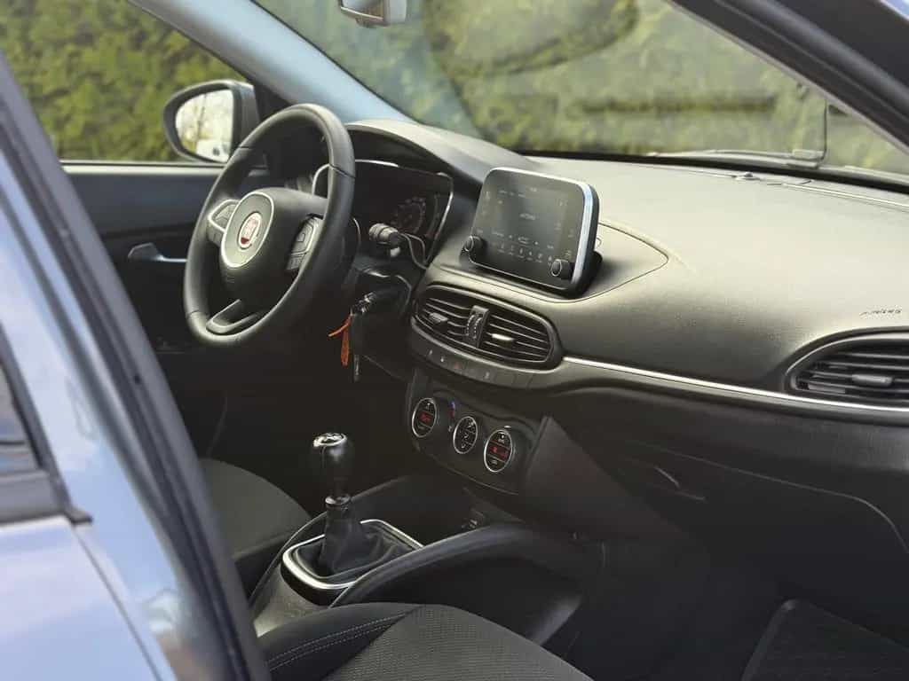 Fiat Tipo 1.4 Lounge *SHZ*MFL*LED*BLUETOOTH* 09/2019-photo-29