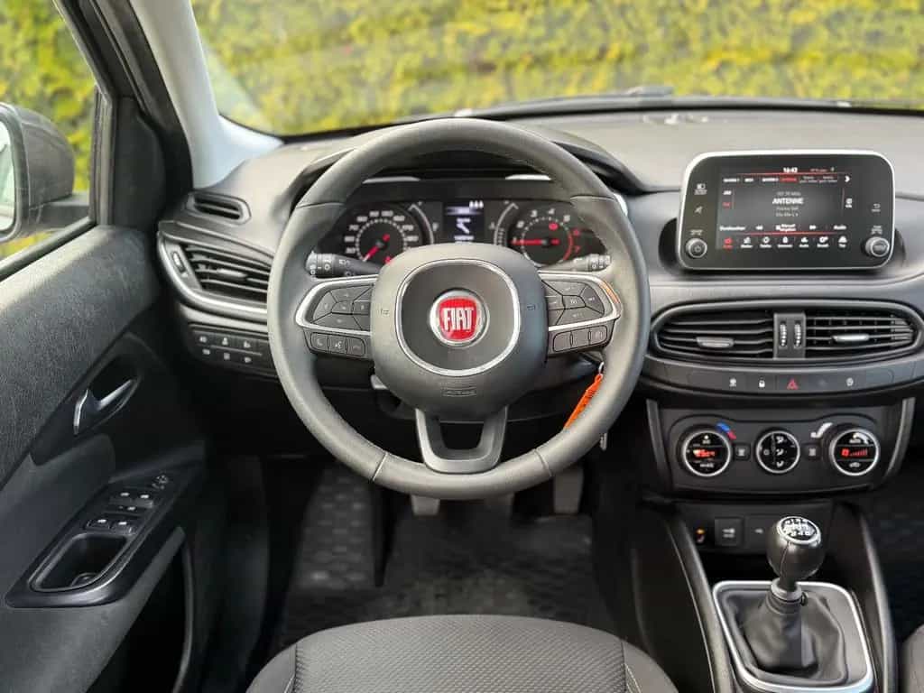 Fiat Tipo 1.4 Lounge *SHZ*MFL*LED*BLUETOOTH* 09/2019-photo-32