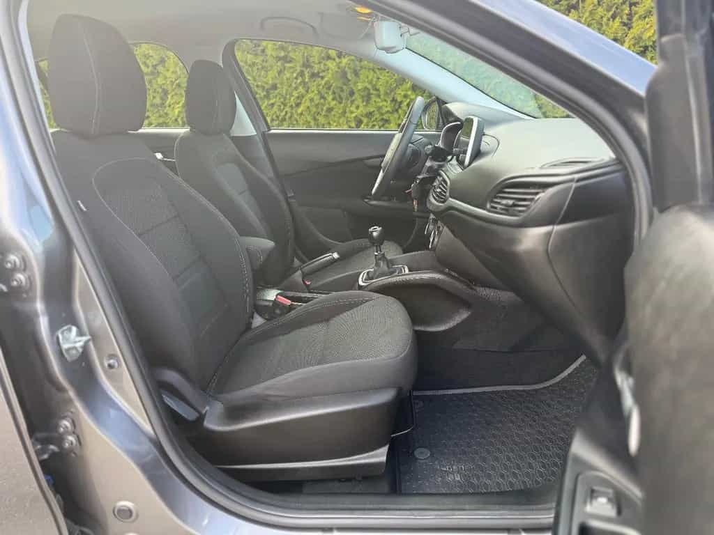 Fiat Tipo 1.4 Lounge *SHZ*MFL*LED*BLUETOOTH* 09/2019-photo-43