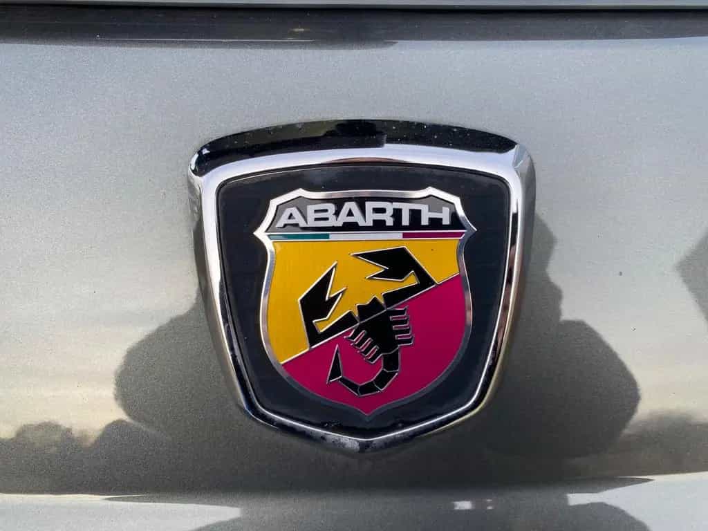 Abarth 500 595 Custom 08/2015-photo-12