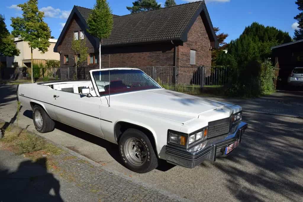 Cadillac Deville Cabrio restauriert Automatik Klima 06/1979-photo-2