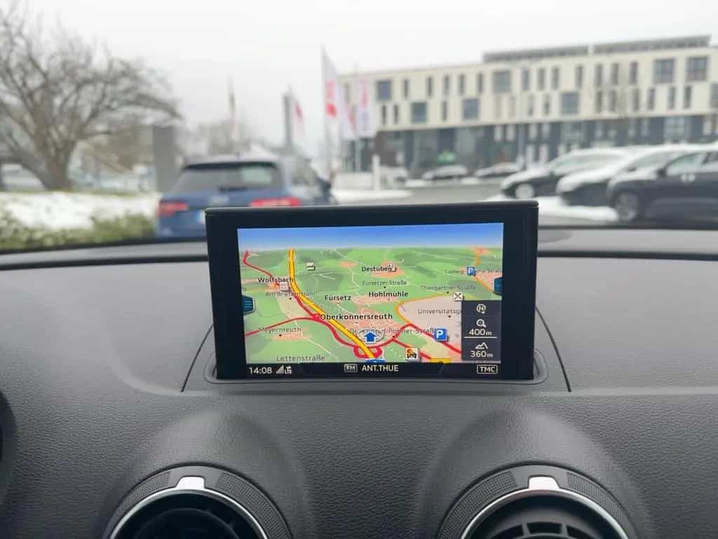 Audi A3 Sportback 35 TFSI S-TR BI-XEN+NAVI+GRA+2xPDC 08/2019-photo-10