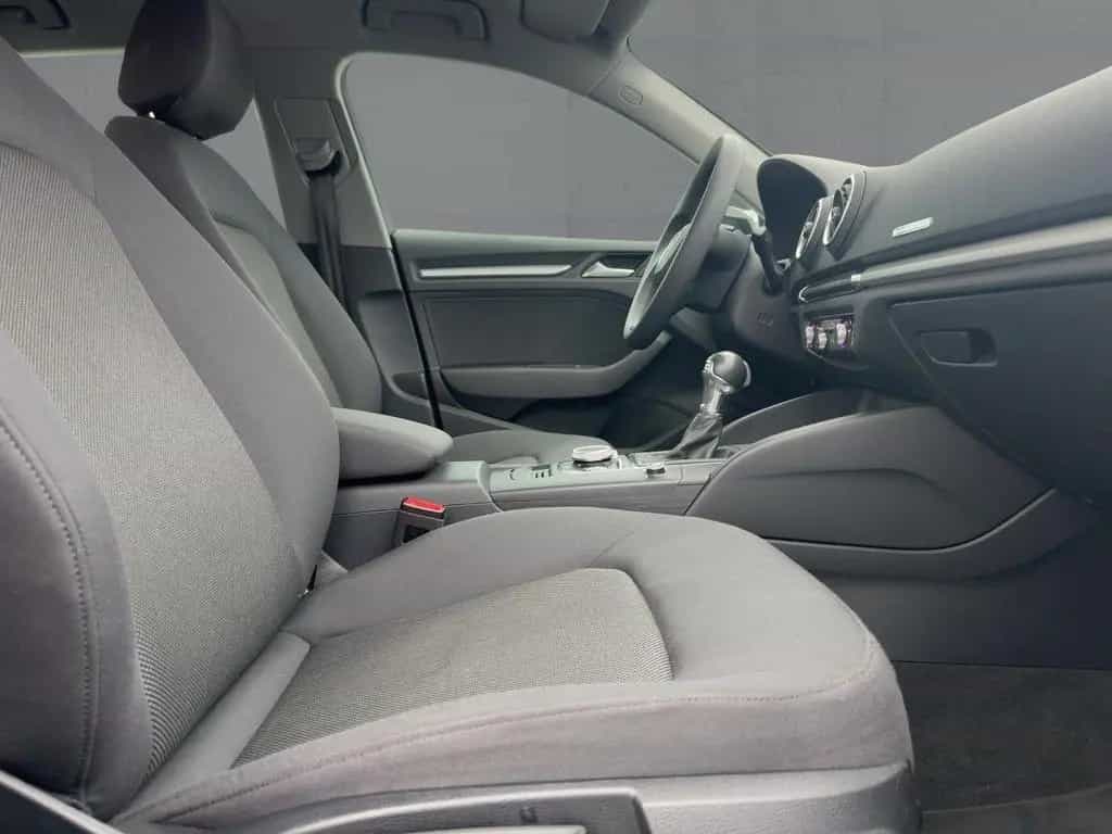 Audi A3 Sportback 35 TFSI S-TR BI-XEN+NAVI+GRA+2xPDC 08/2019-photo-11