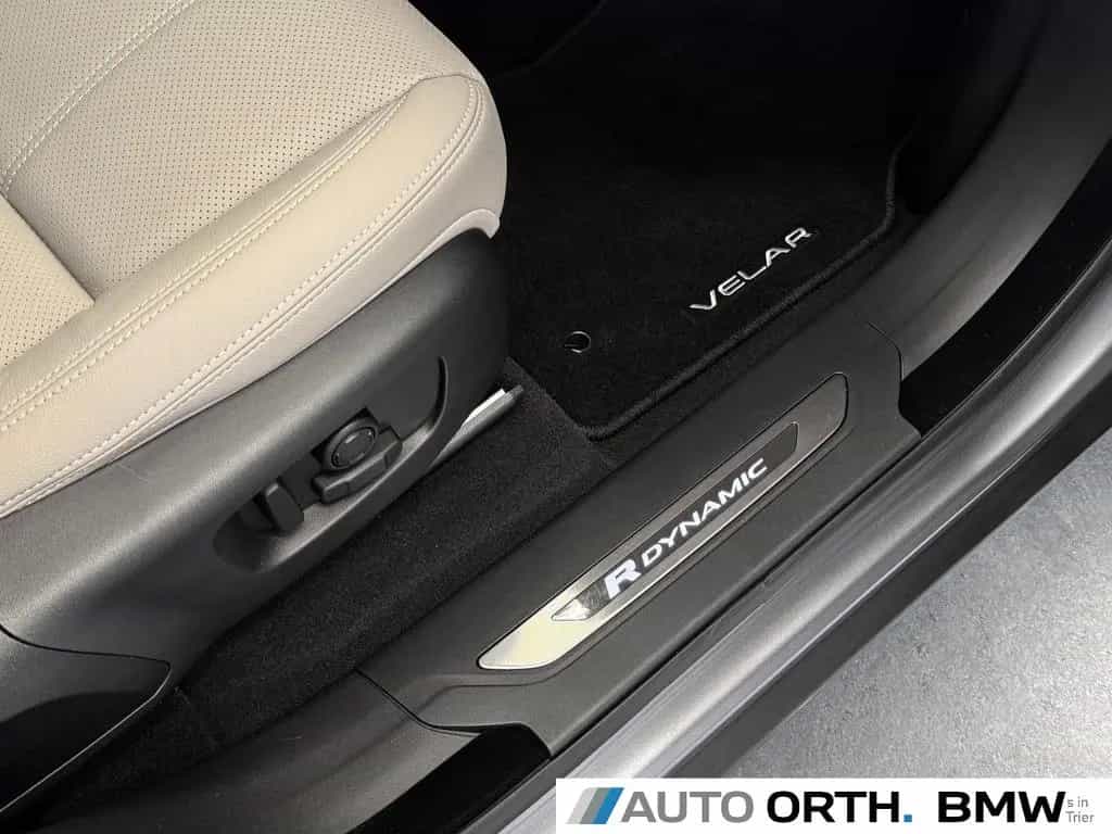 Land Rover Range Rover Rover Velar 3.0 D300 R-DYNAMIC SE PANO HUD 03/2022-photo-27