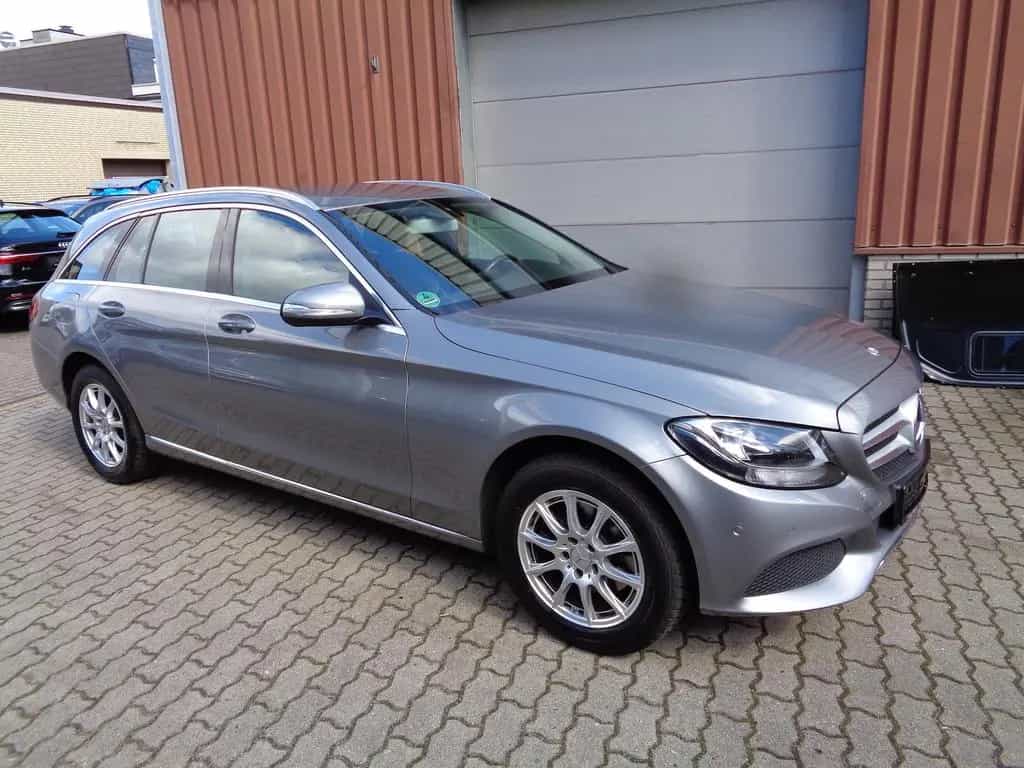 Mercedes-Benz C-Class 200 T *Service+TÜV neu!!!* 02/2015-photo-1