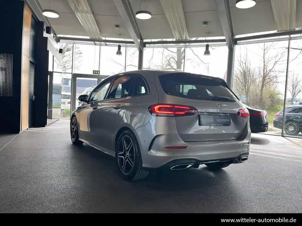 Mercedes-Benz B-Class 220 AMG Line LED/AHK/MBUX/Night/Rückfahrkamera 08/2019-photo-11