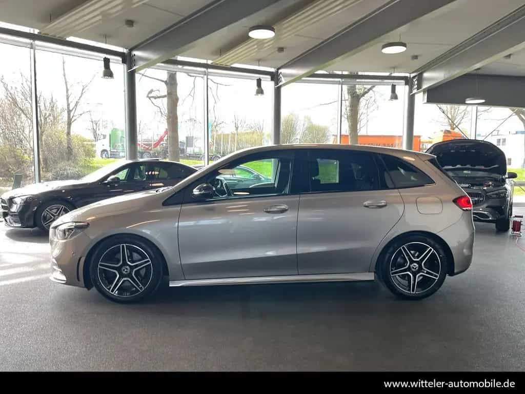 Mercedes-Benz B-Class 220 AMG Line LED/AHK/MBUX/Night/Rückfahrkamera 08/2019-photo-12