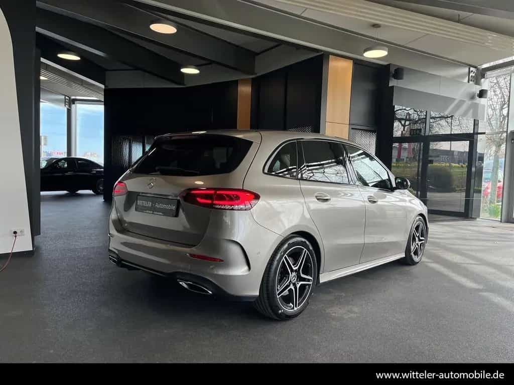 Mercedes-Benz B-Class 220 AMG Line LED/AHK/MBUX/Night/Rückfahrkamera 08/2019-photo-9