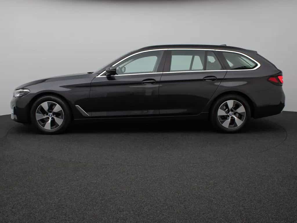 BMW 5 Series 520i PDC DAB CockPitPro Sitzhzg Alarm LED Leder 11/2022-photo-10