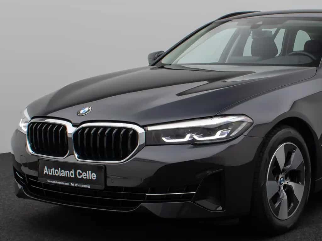 BMW 5 Series 520i PDC DAB CockPitPro Sitzhzg Alarm LED Leder 11/2022-photo-16