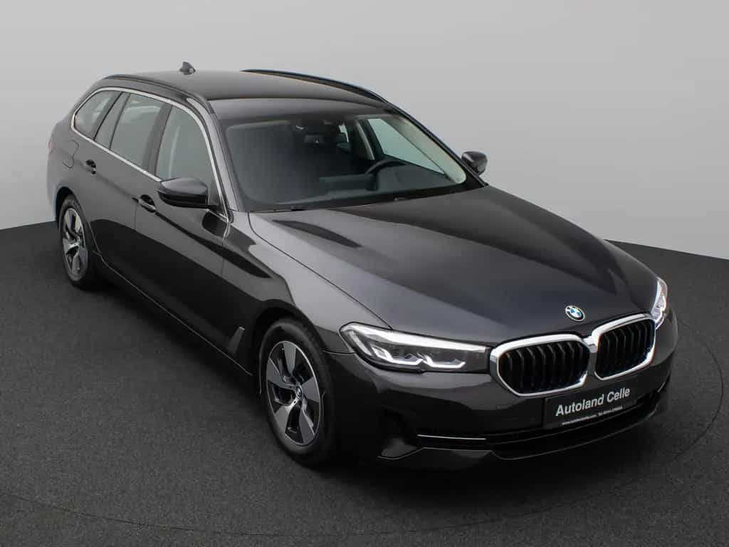 BMW 5 Series 520i PDC DAB CockPitPro Sitzhzg Alarm LED Leder 11/2022-photo-2