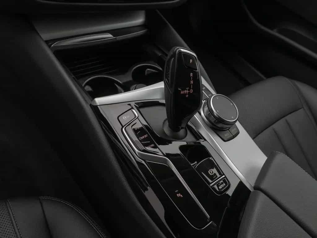 BMW 5 Series 520i PDC DAB CockPitPro Sitzhzg Alarm LED Leder 11/2022-photo-22