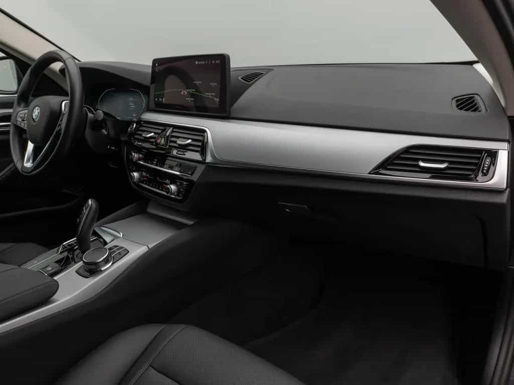 BMW 5 Series 520i PDC DAB CockPitPro Sitzhzg Alarm LED Leder 11/2022-photo-23