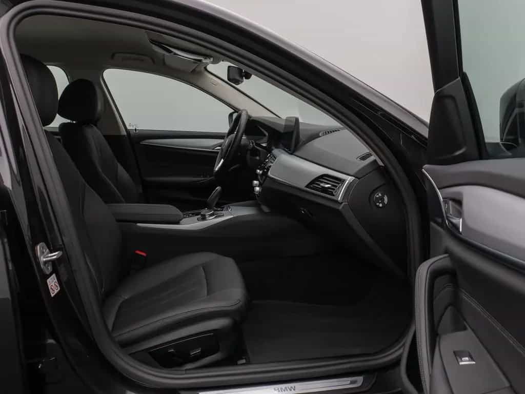 BMW 5 Series 520i PDC DAB CockPitPro Sitzhzg Alarm LED Leder 11/2022-photo-24