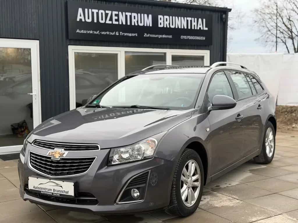 Chevrolet Cruze Station Wagon LT+ 1-Hd/ServiceNEU/TÜV01-27 07/2013-photo-0