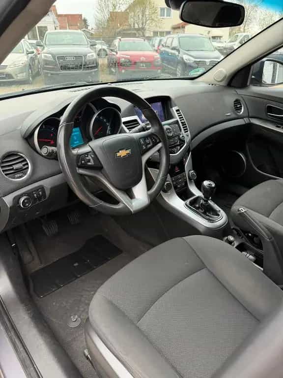 Chevrolet Cruze Station Wagon LT+ 1-Hd/ServiceNEU/TÜV01-27 07/2013-photo-14