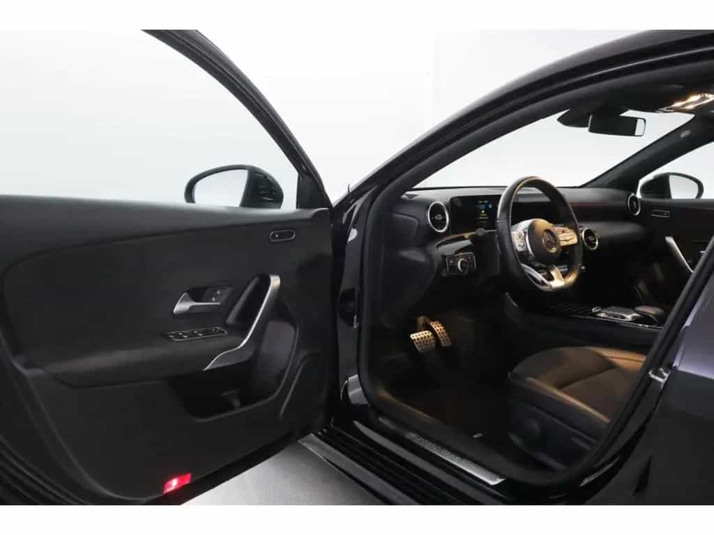 Mercedes-Benz A-Class 200 7G-DCT AMG Line+LED+NAVI+SHZ+KAMERA 01/2020-photo-15