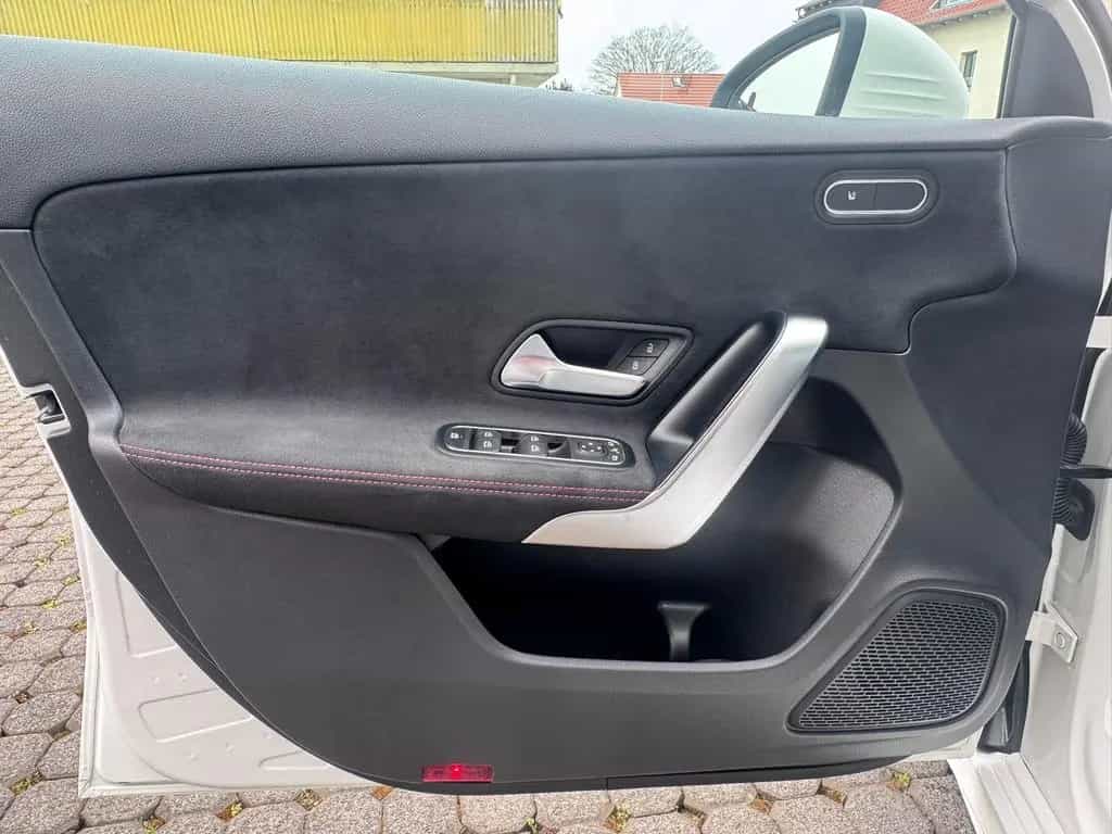 Mercedes-Benz A-Class A 35 AMG 4Matic (177.051) 09/2019-photo-12