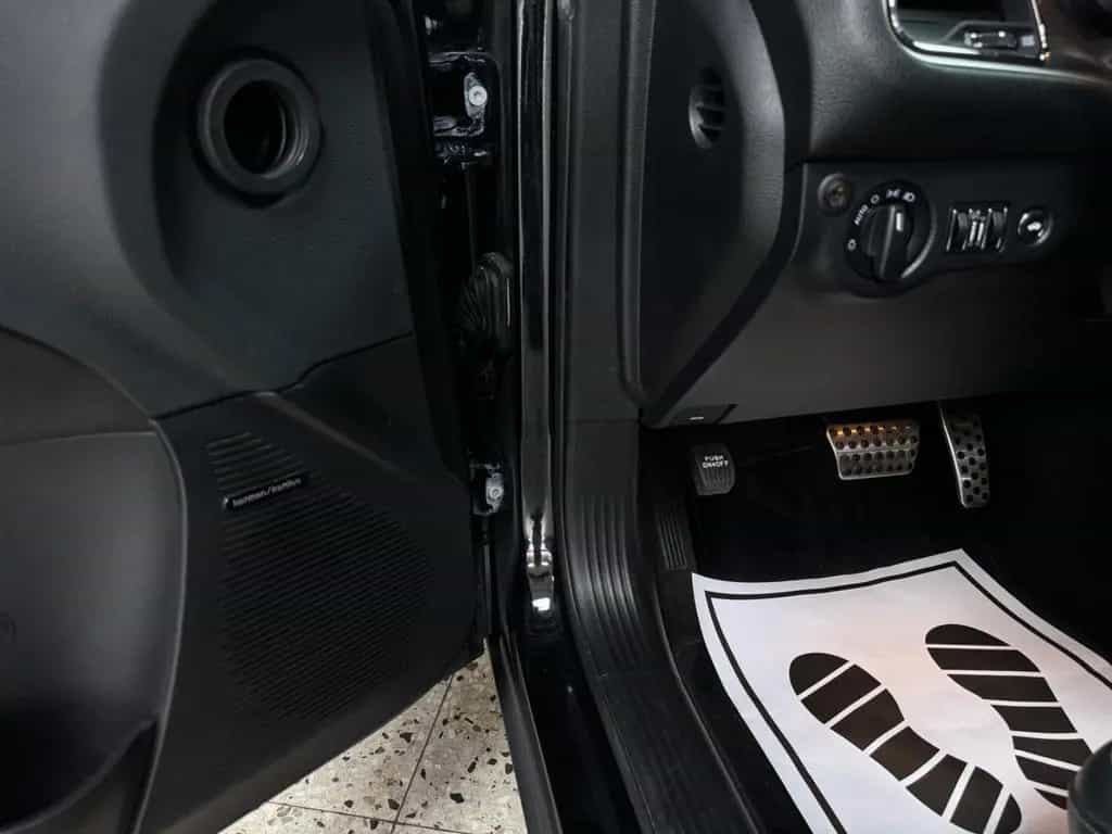 Dodge Challenger SRT Hellcat 6.2 / Deutsche-EZ /Brembo 06/2015-photo-21