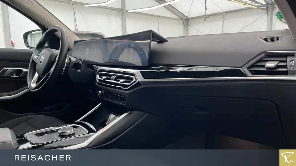 BMW 320 d A Tou LCPro HUD RFK PDC KlimaA DAB 17"LM 03/2023-photo-12